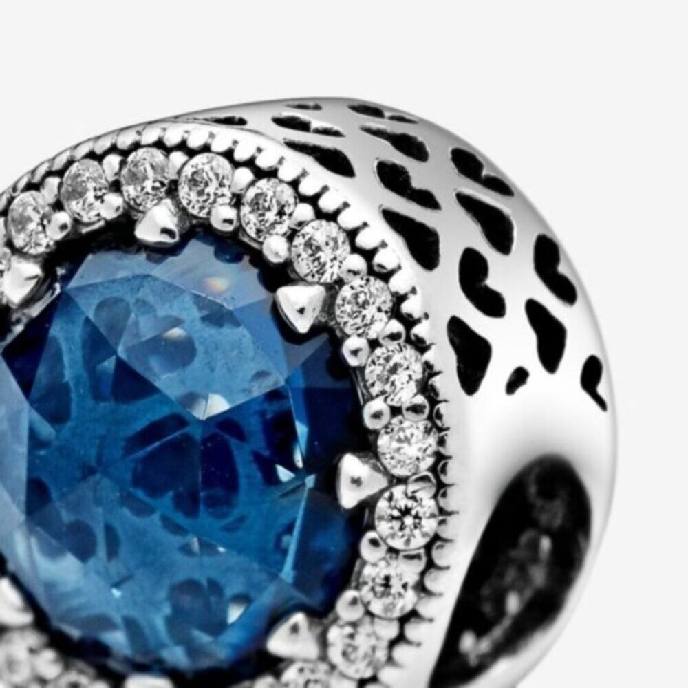 Pandora sparkling dark blue charm - Picture 2 of 4